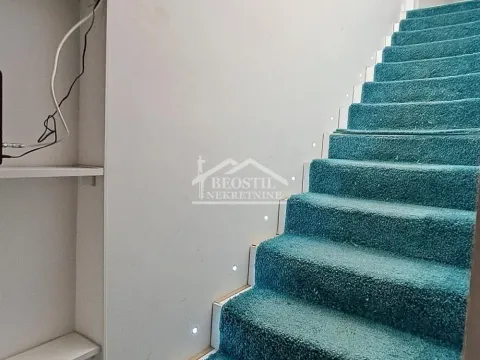 Izdavanje, četvorosoban stan, 119m², Stari Grad, Beograd - image 17