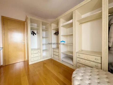 Izdavanje, trosoban stan, 104m², Preko Morače, Podgorica - image 9