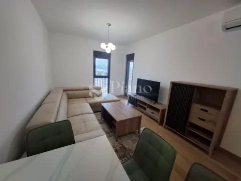 Izdavanje, jednosoban stan, 45m², City Kvart, Podgorica - image 1