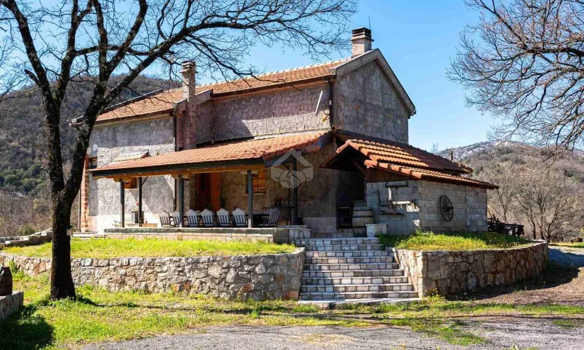 Rent, house, 200m², Podgorica, Crna Gora