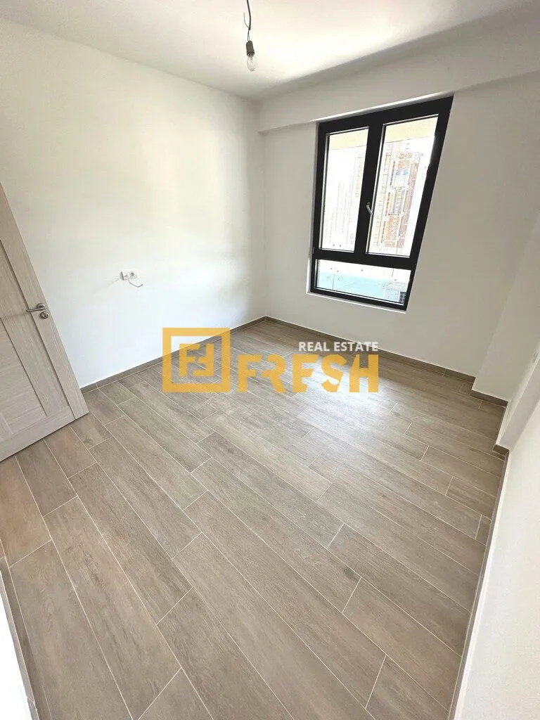 Prodaja, dvosoban stan, 70m², Rafailovići, Budva