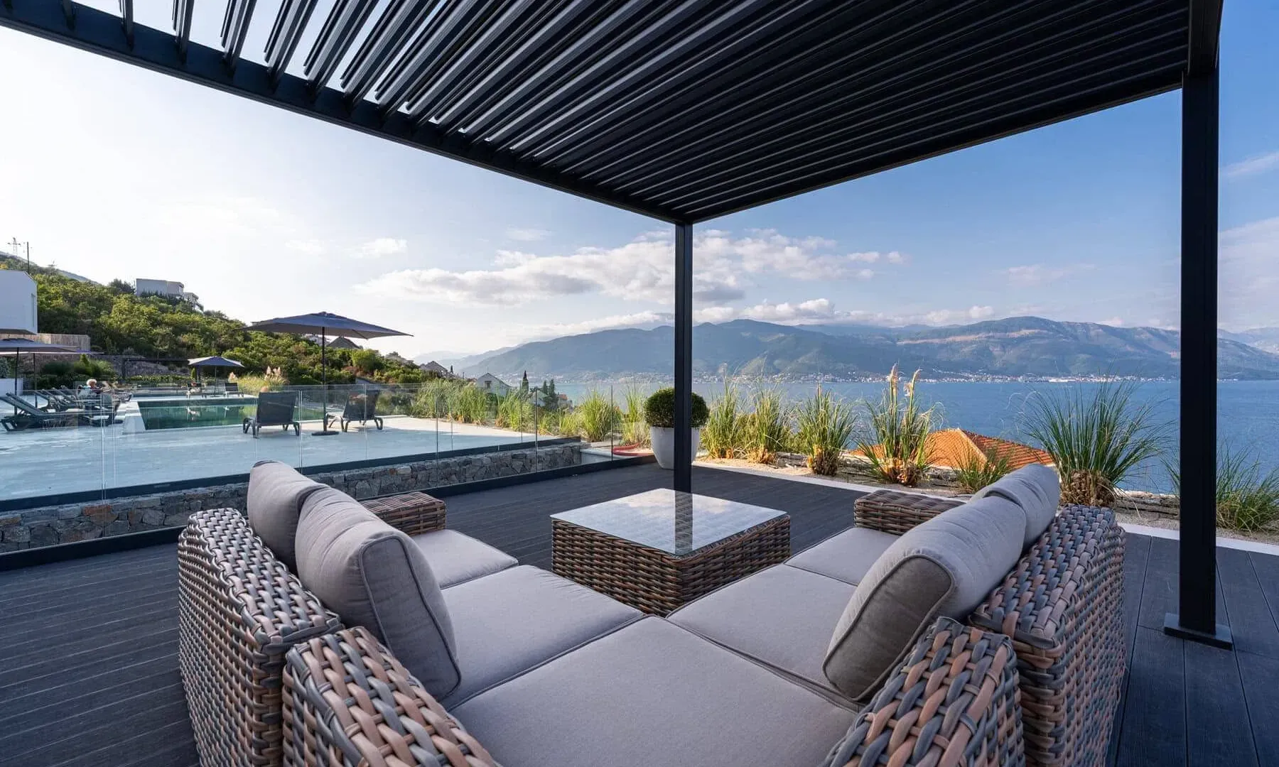 Rent, one bedroom apartment, 144m², Krašići, Tivat