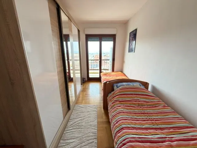 Izdavanje, jednosoban stan, 52m², Stari Aerodrom, Podgorica