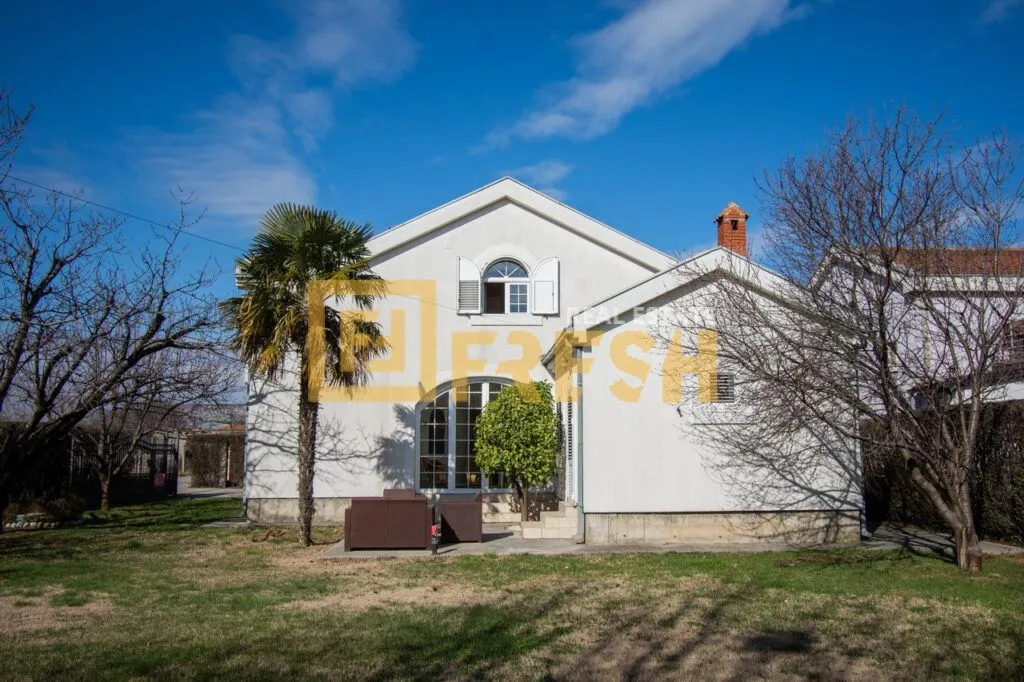 Rent, house, 140m², Dahna, Podgorica