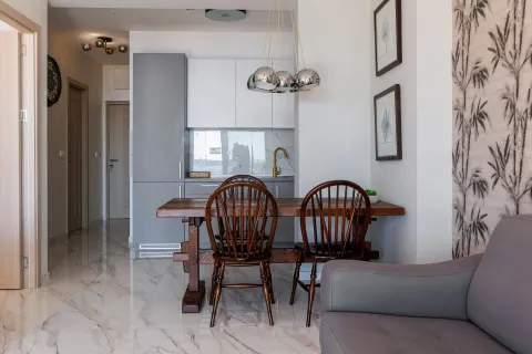 Sale, two bedroom apartment, 72m², Bečići, Budva - image 2