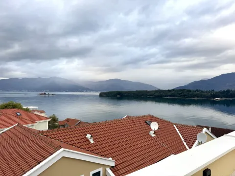 Prodaja, trosoban stan, 100m², Obala Đuraševića, Tivat - image 4