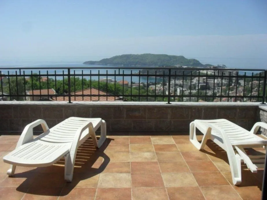 Sale, house, 495m², Ivanovići, Budva