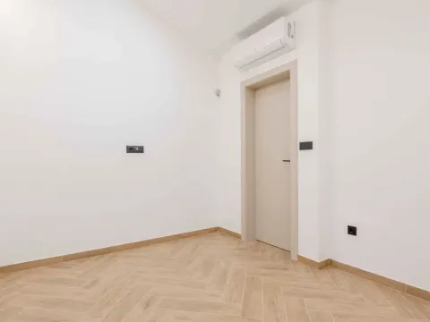 Prodaja, kuća, 240m², Kamenovo, Budva - image 11