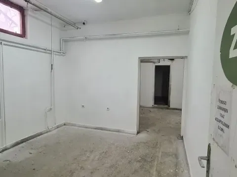 Izdavanje, poslovni prostor, 350m², Mirijevo 1, Mirijevo Sve Podlokacije - image 3