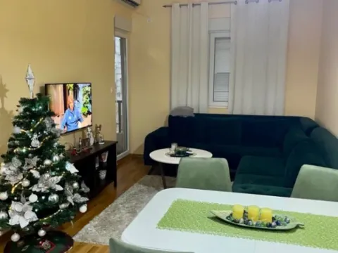 Izdavanje, dvosoban stan, 59m², Ljubović, Podgorica - image 1