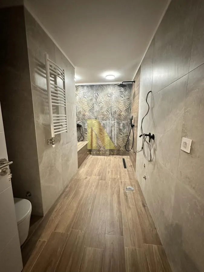 Prodaja, četvorosoban stan, 144m², Liman 4, Novi Sad Sve Podlokacije