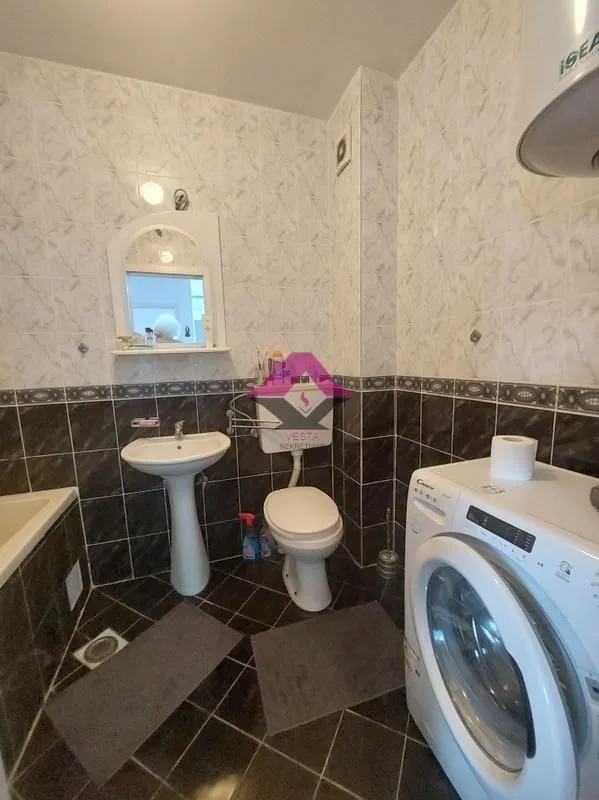 Izdavanje, dvosoban stan, 42m², Denkova Basta, Zvezdara Sve Podlokacije
