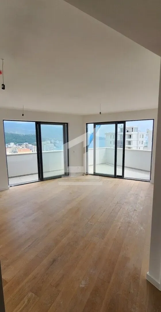 Prodaja, jednosoban stan, 67m², Bečići, Budva