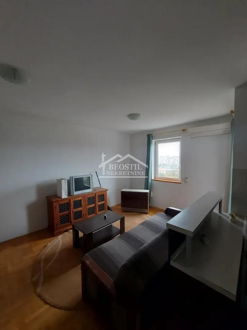 Izdavanje, jednosoban stan, 42m², Zvezdara Sve Podlokacije, Beograd