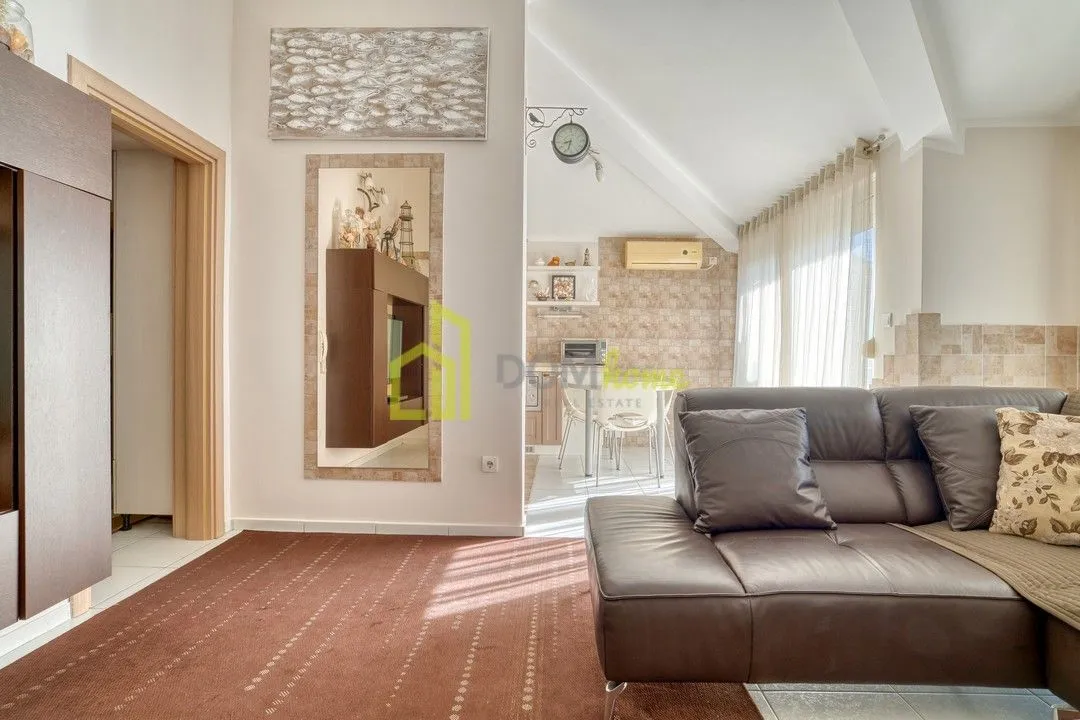 Prodaja, dvosoban stan, 75m², Seoce, Budva