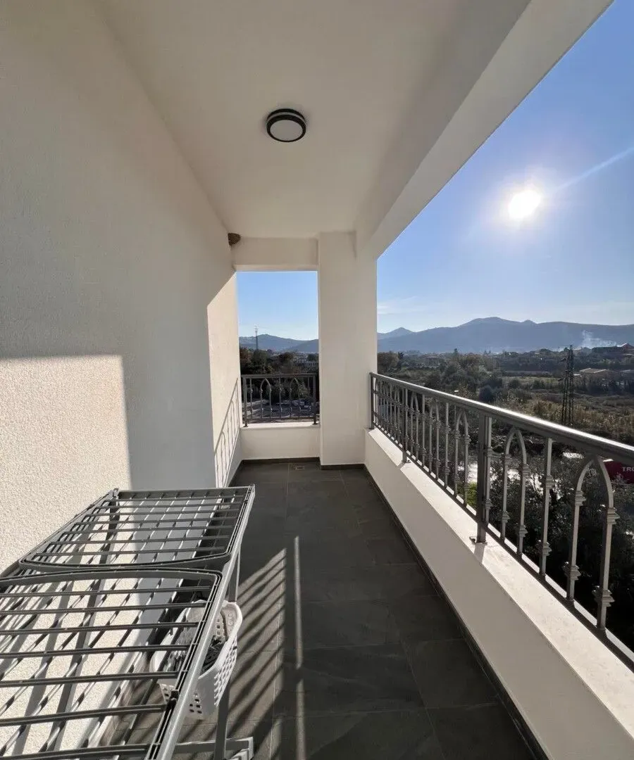 Izdavanje, jednosoban stan, 46m², Čeluga, Bar