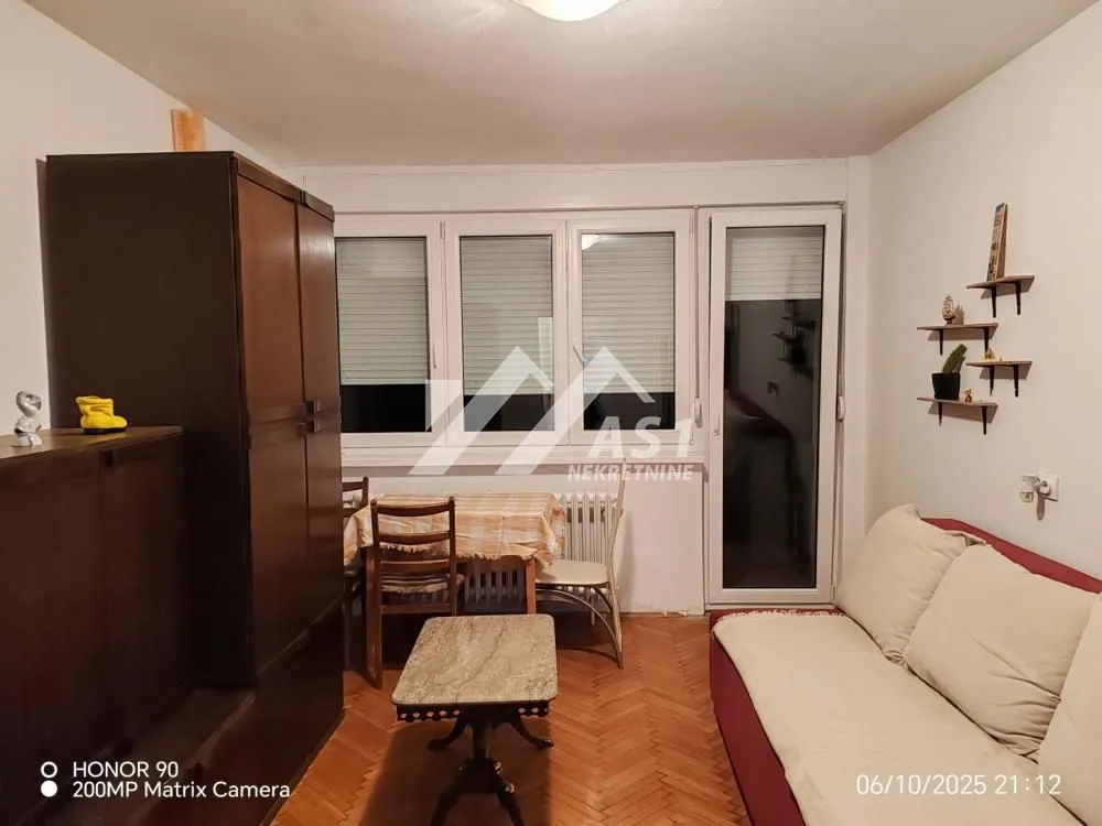 Izdavanje, stan, 21m², Sremska Kamenica, Petrovaradin