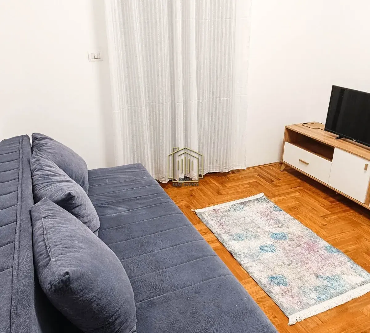 Izdavanje, jednosoban stan, 35m², Podgorica, Crna Gora