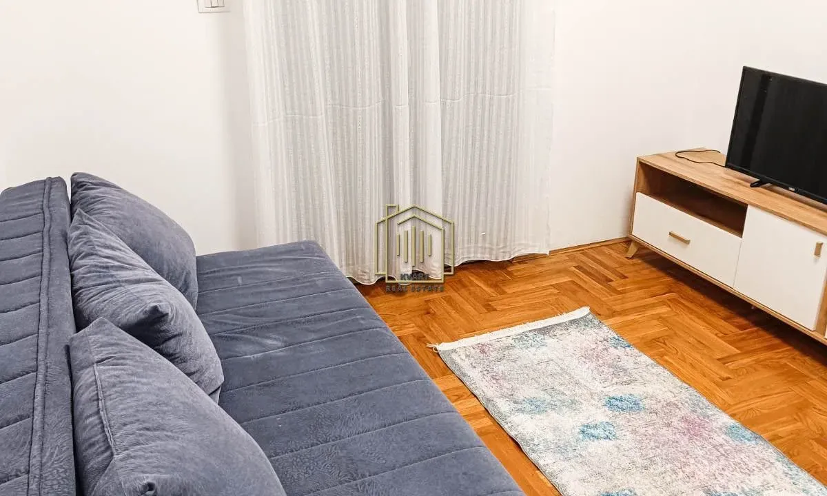 Izdavanje, jednosoban stan, 35m², Podgorica, Crna Gora