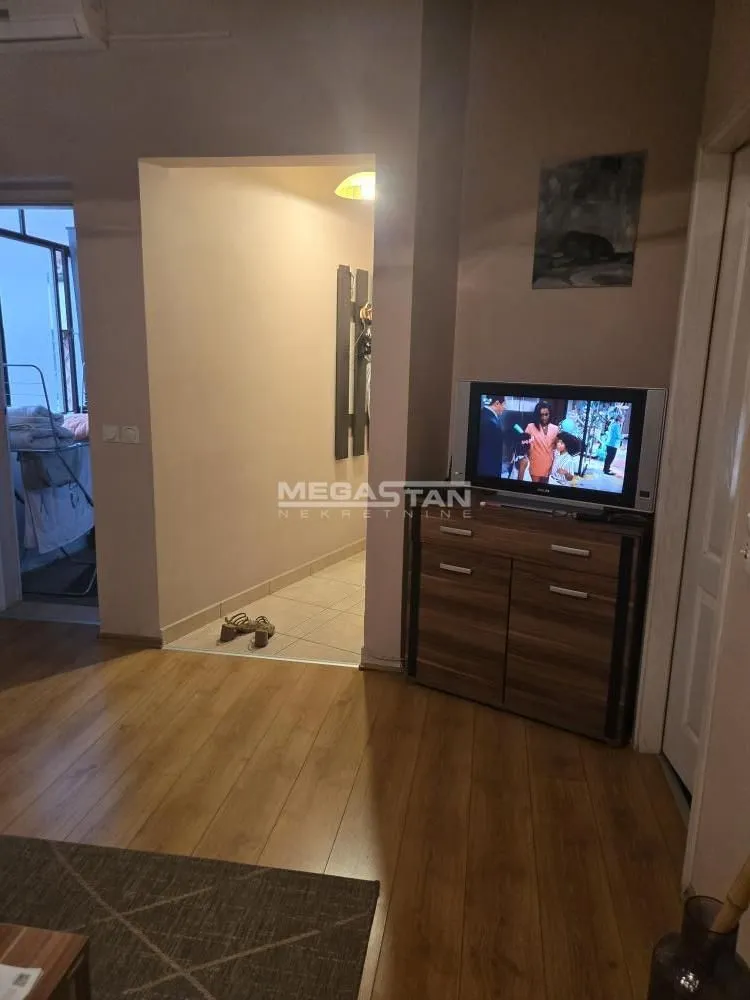 Prodaja, stan, 27m², Kalenić Pijaca, Vračar Sve Podlokacije