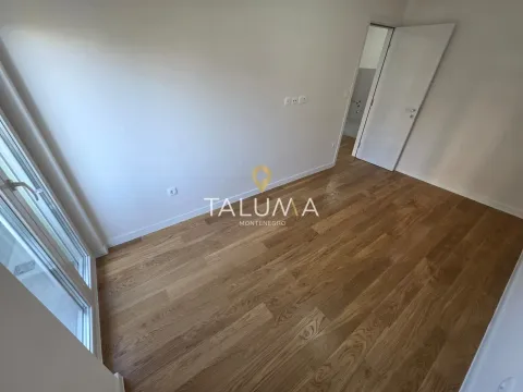 Izdavanje, jednosoban stan, 40m², Central Point, Podgorica - image 5