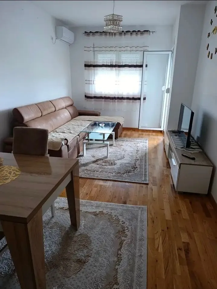 Rent, one bedroom apartment, 48m², Stari Aerodrom, Podgorica