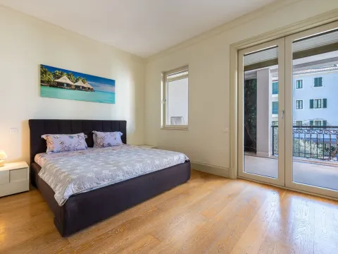 Prodaja, dvosoban stan, 152m², Porto Montenegro, Tivat - image 11