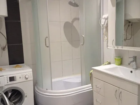 Prodaja, trosoban stan, 133m², Zvezdara, Zvezdara Sve Podlokacije - image 9