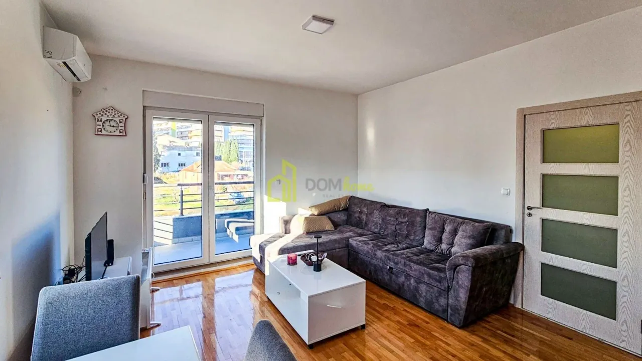 Izdavanje, jednosoban stan, 45m², Kod Big Fashion-a, Podgorica