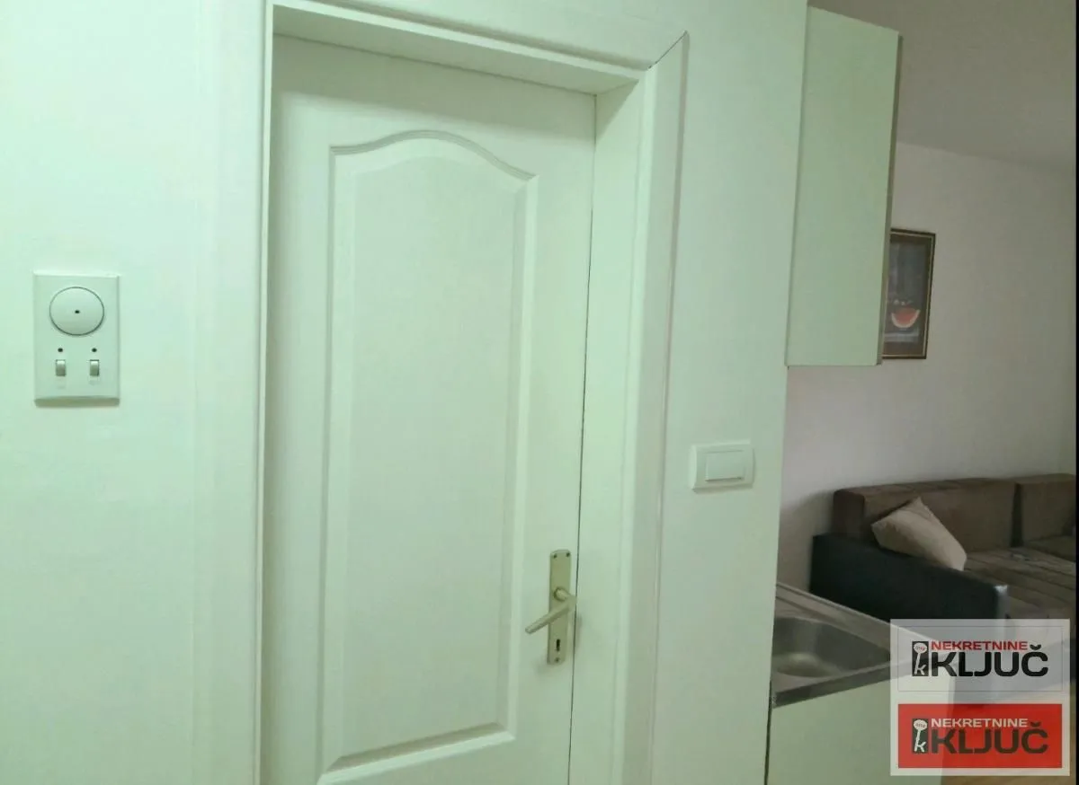 Rent, studio apartment, 27m², Salajka, Novi Sad Sve Podlokacije