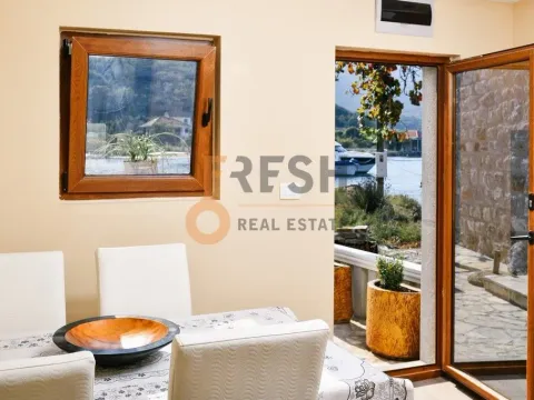 Prodaja, kuća, 400m², Tivat, Crna Gora - image 12