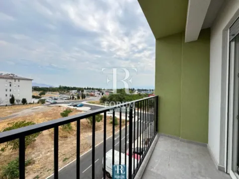 Rent, one bedroom apartment, 43m², Pobrežje, Podgorica - image 12