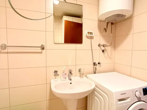 Rent, one bedroom apartment, 50m², City Kvart, Podgorica - image 9