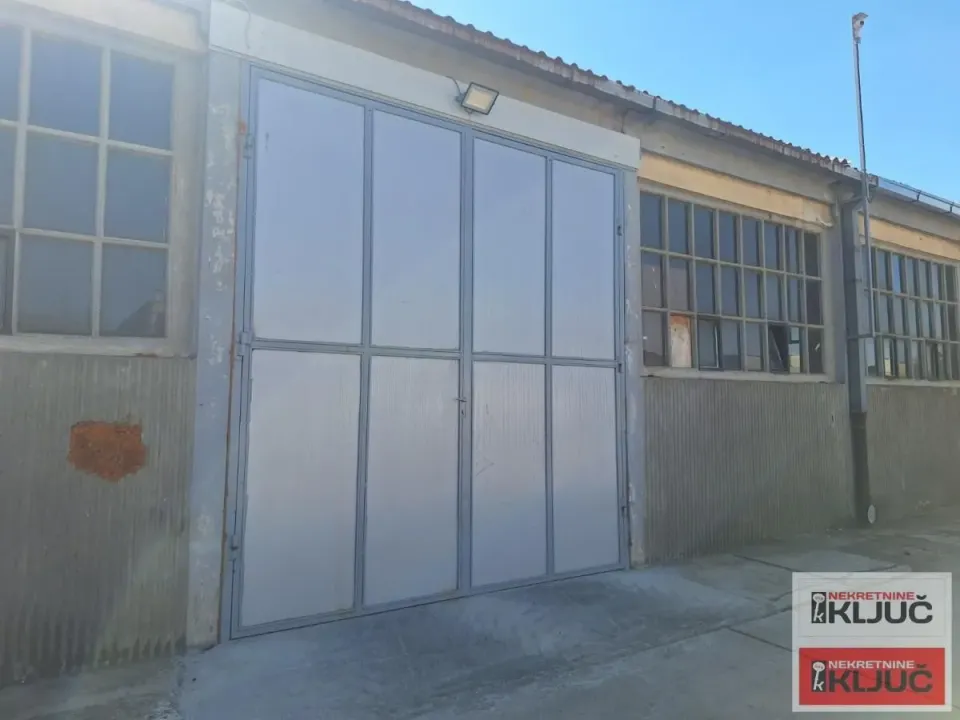 Rent, office space, 500m², Sajlovo, Novi Sad Sve Podlokacije