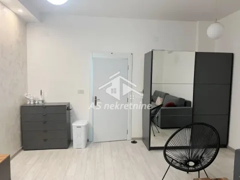 Rent, one bedroom apartment, 45m², Savski Venac, Beograd - image 6