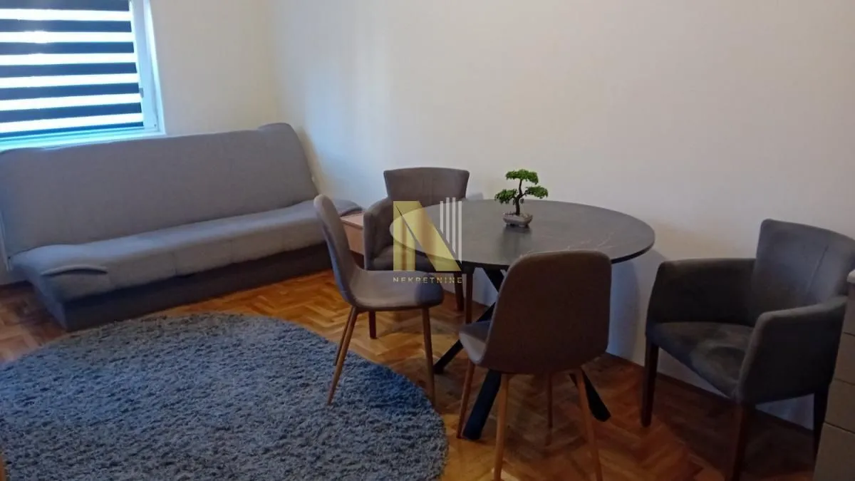 Izdavanje, dvosoban stan, 40m², Sajmište, Novi Sad
