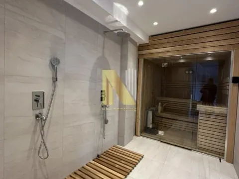 Izdavanje, kuća, 300m², Beočin, Srbija - image 16