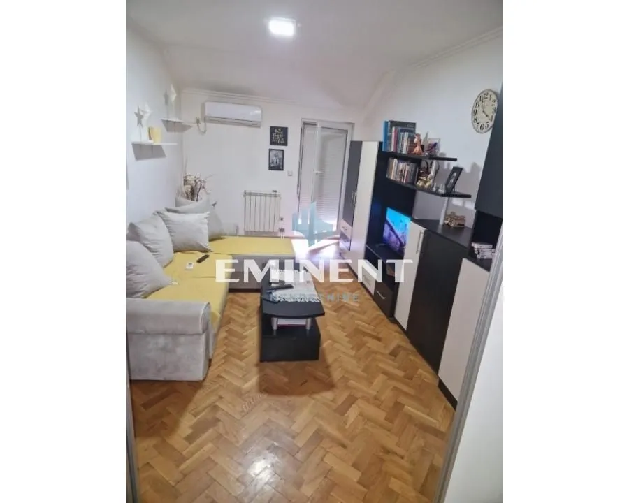 Prodaja, dvosoban stan, 56m², Vojvode Vlahovica, Beograd