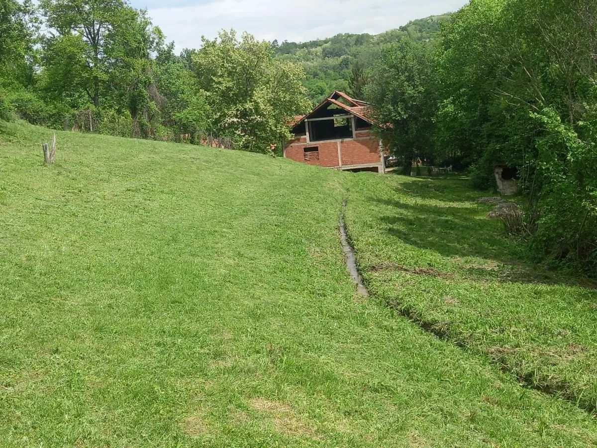 Sale, house, 990m², Niš, Srbija
