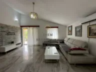 Rent, house, 165m², Farmaci, Podgorica - image 2