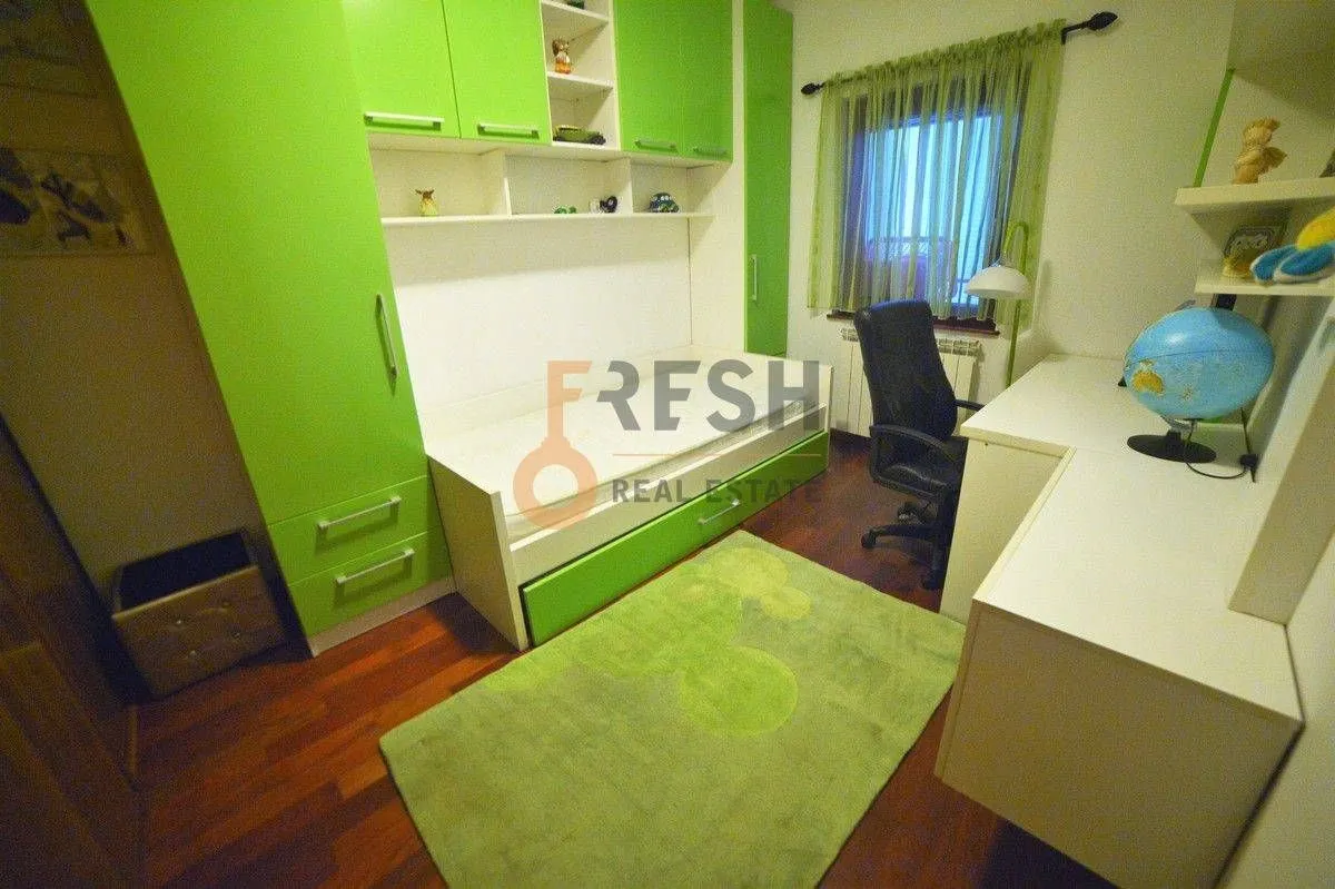 Rent, three bedroom apartment, 100m², Gorica C, Podgorica