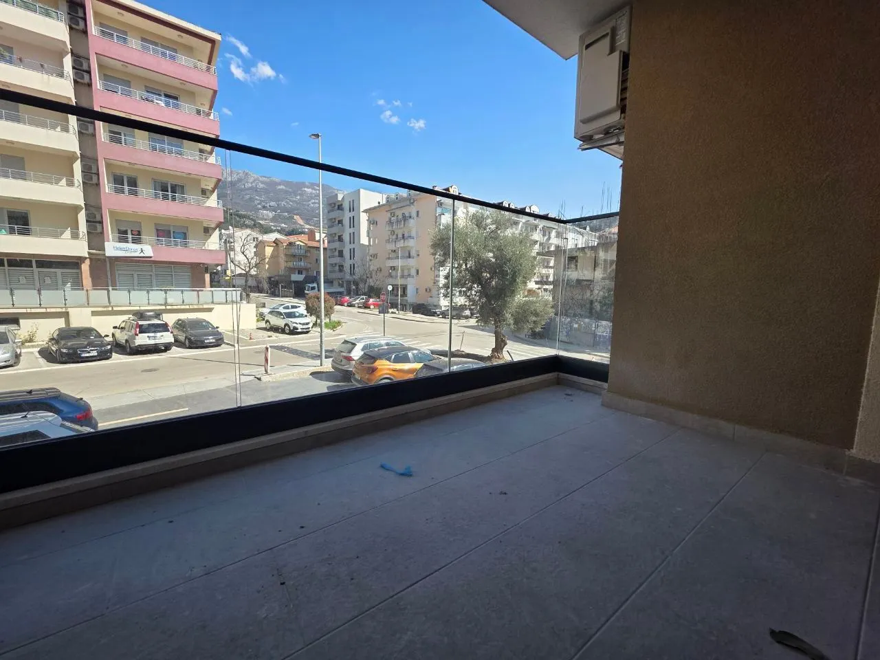 Prodaja, dvosoban stan, 68m², Rozino, Budva