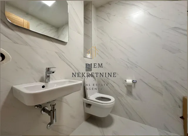 Izdavanje, dvosoban stan, 71m², New City, Podgorica