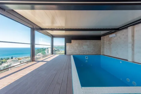 Glazed terrace with a swimming pool and a beautiful sea view. - image 8