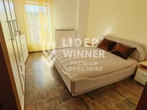 Izdavanje, četvorosoban stan, 120m², Petlovo Brdo, Beograd - image 16