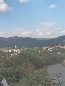 Pogled na okolni pejzaž i naselje sa prirode. - image 4