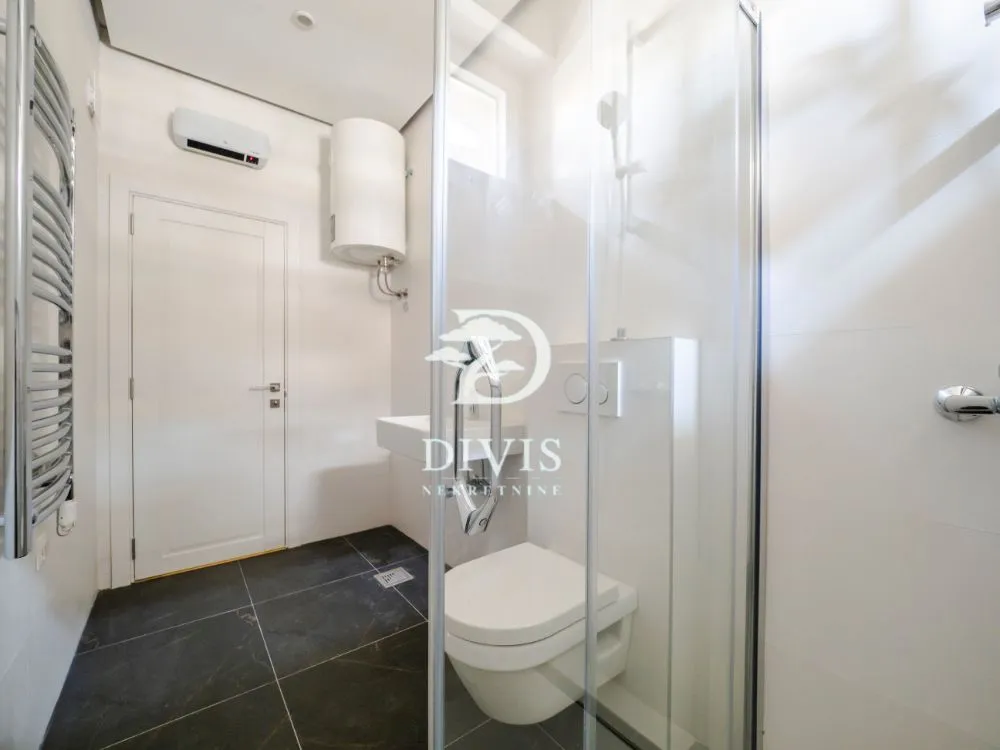 Prodaja, trosoban stan, 78m², Južni Bulevar, Vračar Sve Podlokacije
