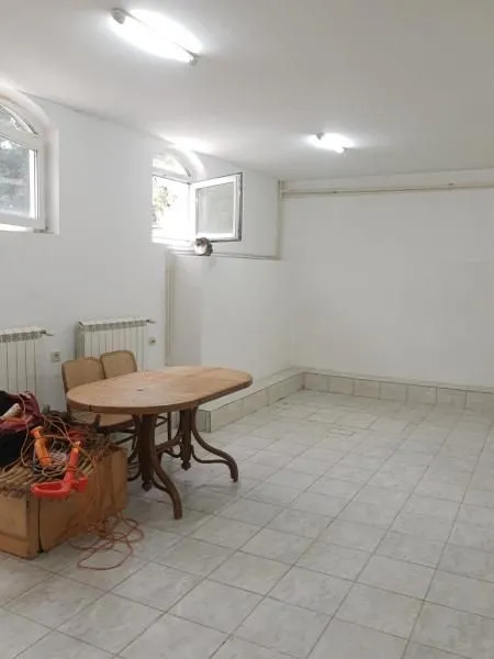 Rent, office space, 100m², Petlovo Brdo, Beograd