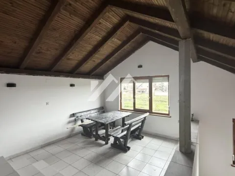 Izdavanje, kuća, 120m², Sajlovo, Novi Sad Sve Podlokacije - image 9