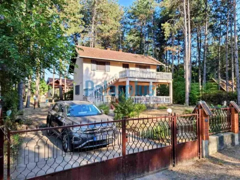 Prodaja, kuća, 140m², Golubac, Srbija - image 1